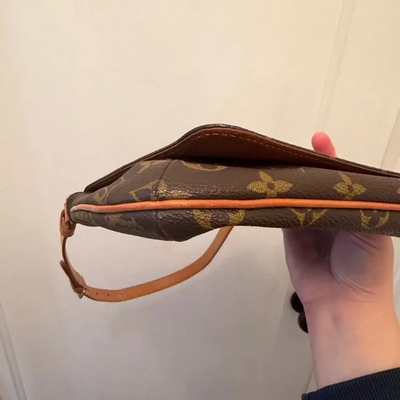 SOLD- Louis Vuitton Monogram Musette Salsa w/COA - Picture 13 of 13